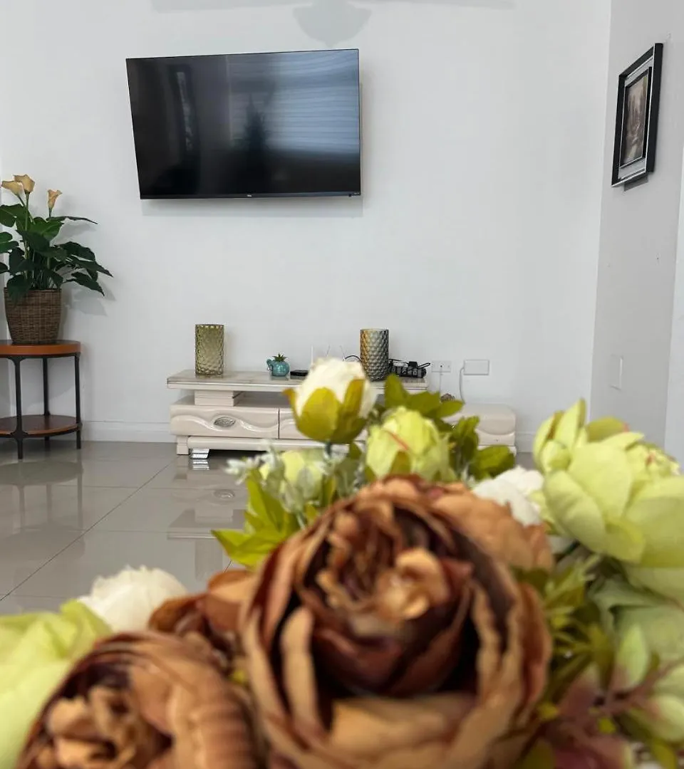 Harloes Suites - Kingston - Free Parking And Pool 0*,  Jamaica